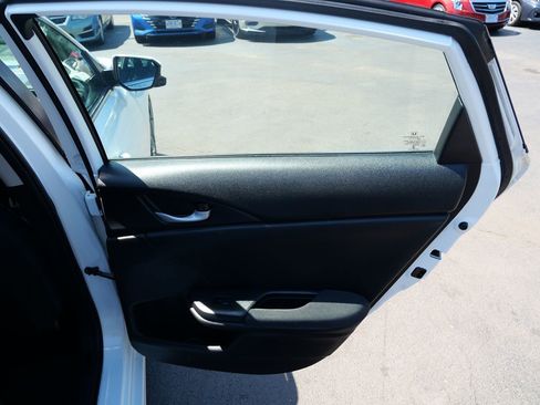 Used 2019 Honda Insight EX image 31