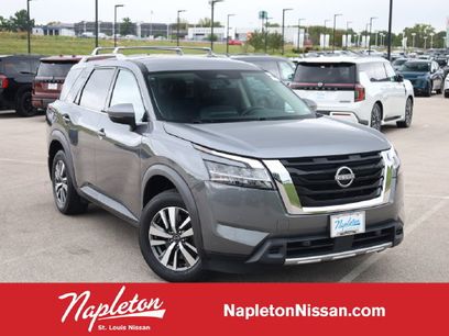 Used 2024 Nissan Pathfinder SL