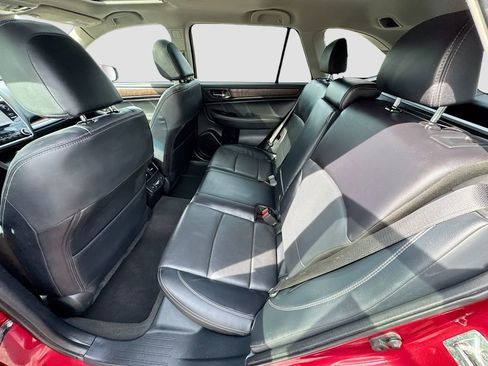 Used 2018 Subaru Outback 2.5i Limited image 24