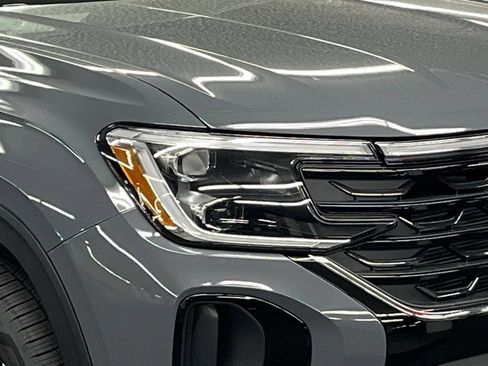 New 2026 Volkswagen Atlas Cross Sport SE AWD/4WD image 43