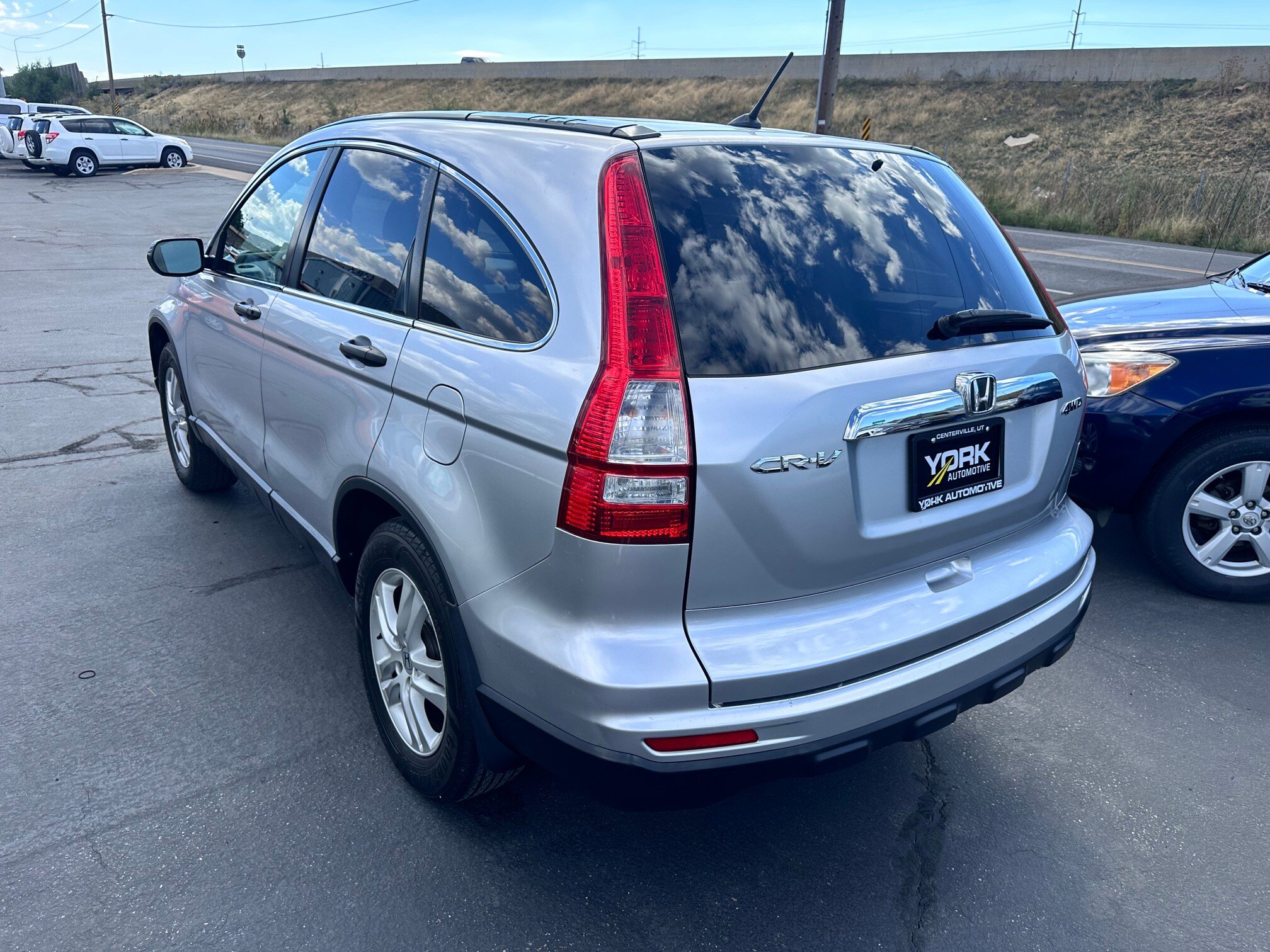Used 2010 Honda CR-V EX image 4