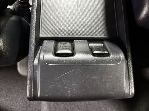 Used 2011 Honda CR-V SE image 26