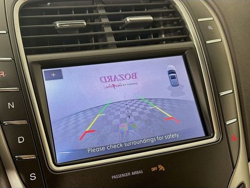 Used 2020 Lincoln Nautilus Standard w/ Equipment Group 101A image 17