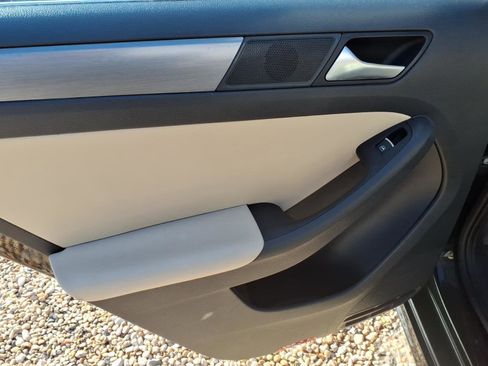 Used 2014 Volkswagen Jetta SE image 13