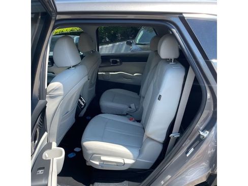Used 2025 Kia Sorento EX AWD/4WD image 6