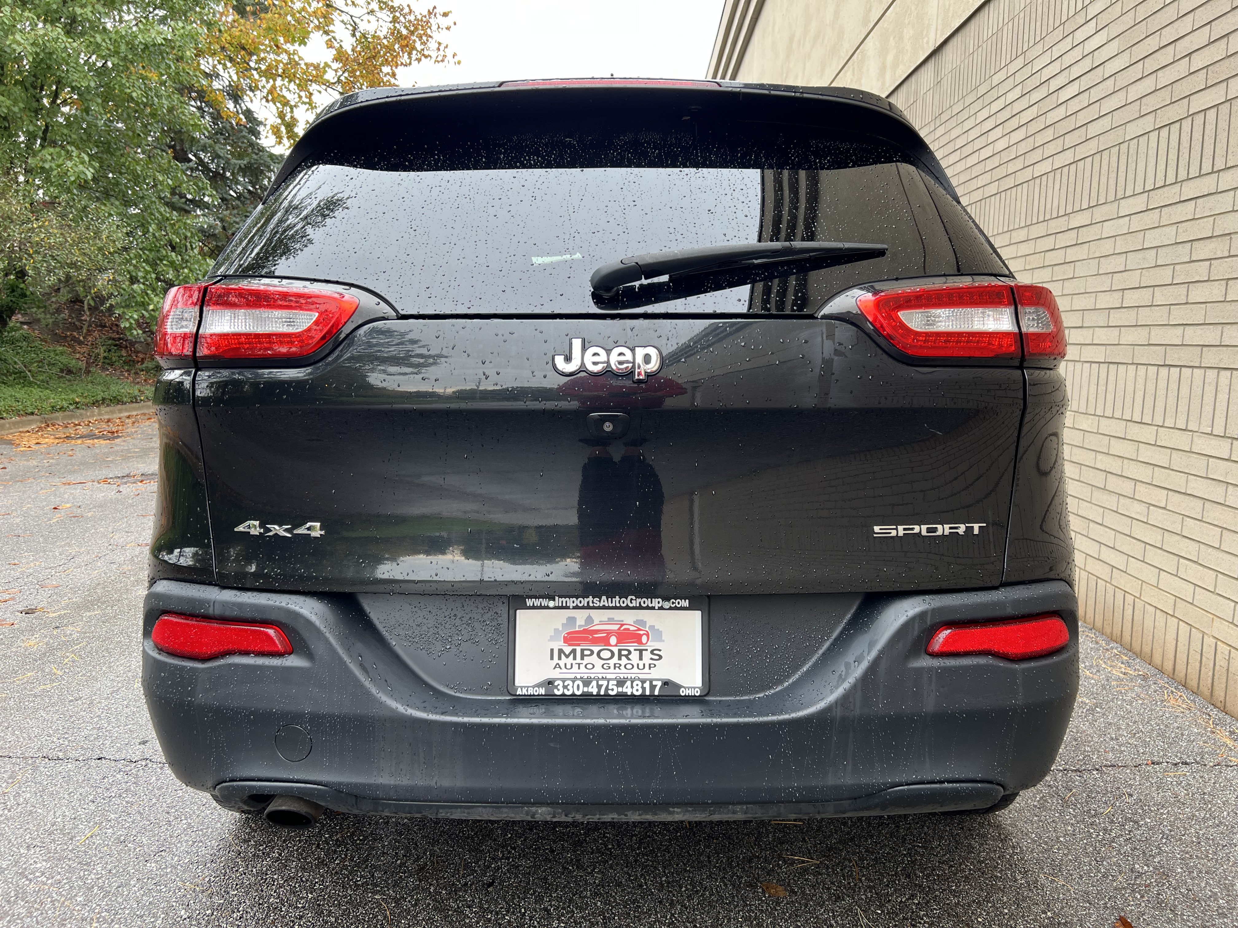 Used 2016 Jeep Cherokee Sport w/ Cold Weather Group AWD/4WD image 4