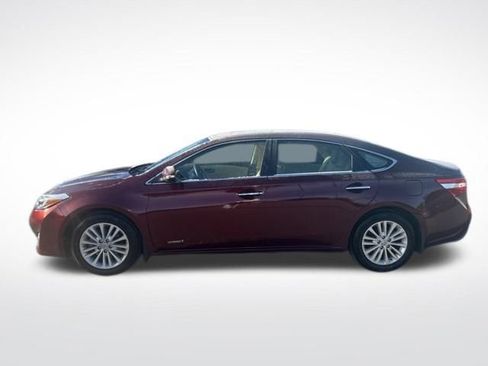 Used 2013 Toyota Avalon Limited image 2