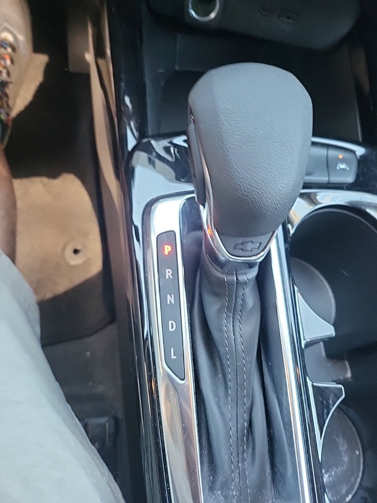 Used 2026 Chevrolet Trax LT FWD image 8