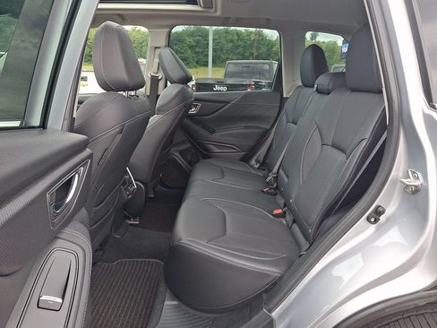 Used 2023 Subaru Forester Touring AWD/4WD image 10