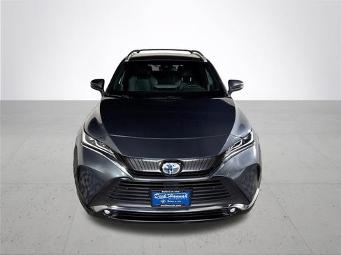 Used 2023 Toyota Venza XLE AWD/4WD image 3