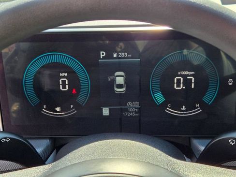 Used 2025 Hyundai Sonata SE FWD image 19