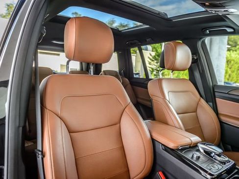 Used 2018 Mercedes-Benz GLS 550 4MATIC w/ Offroad Package image 39