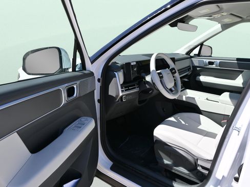 New 2026 Hyundai Santa Fe SE FWD image 10