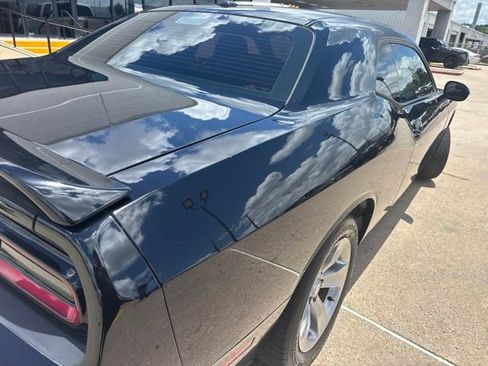 Used 2020 Dodge Challenger SXT RWD image 1