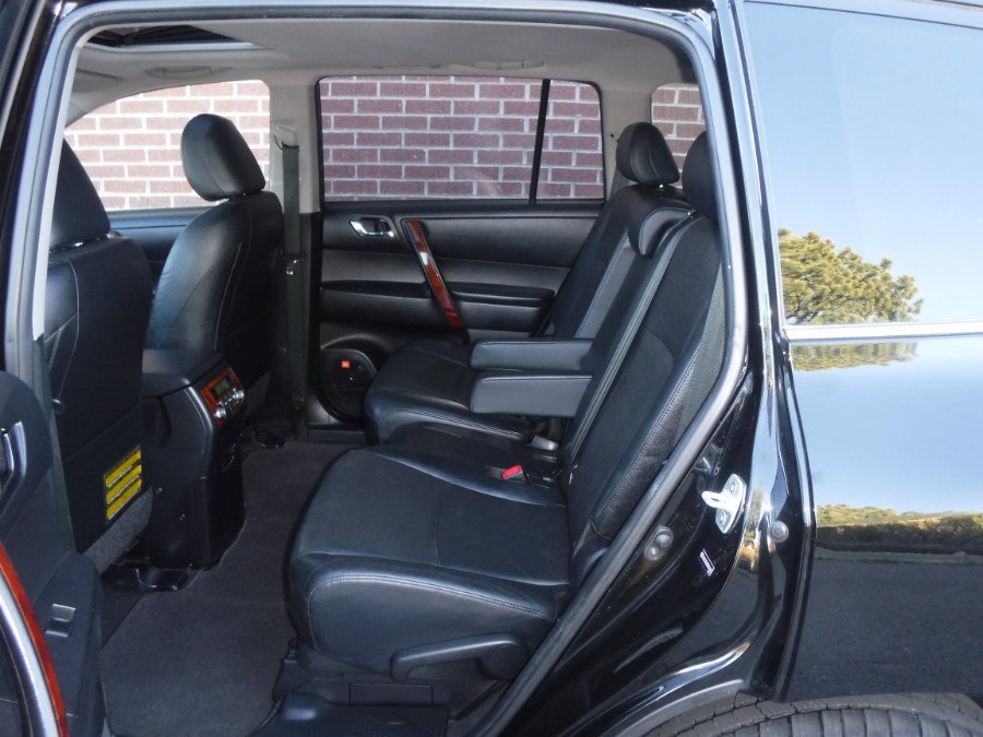 Used 2013 Toyota Highlander Limited AWD/4WD image 34
