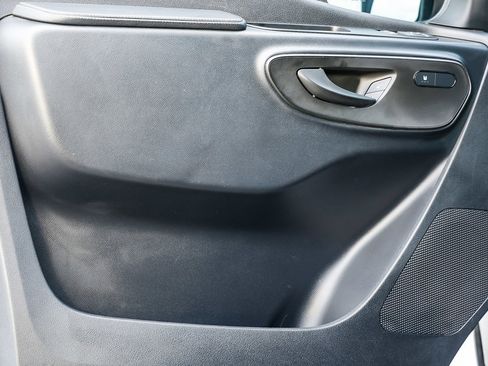 Used 2024 Mercedes-Benz Sprinter 2500 image 30