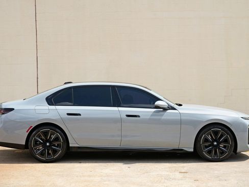 Used 2023 BMW 740i w/ Parking Assistance Package RWD image 63