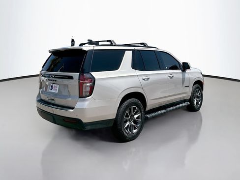 Used 2023 Chevrolet Tahoe Z71 w/ Luxury Package AWD/4WD image 7