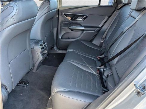 Certified 2025 Mercedes-Benz GLC 300 4MATIC image 17