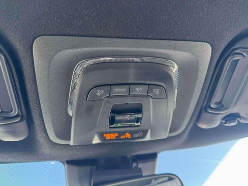 Used 2024 Toyota Corolla SE image 31