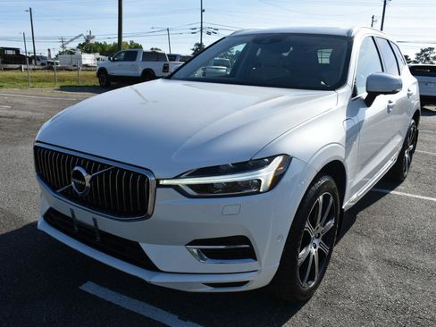 Used 2019 Volvo XC60 T8 Inscription w/ Advanced Package image 2