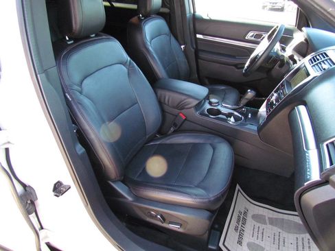 Used 2018 Ford Explorer Sport w/ Equipment Group 401A AWD/4WD image 19