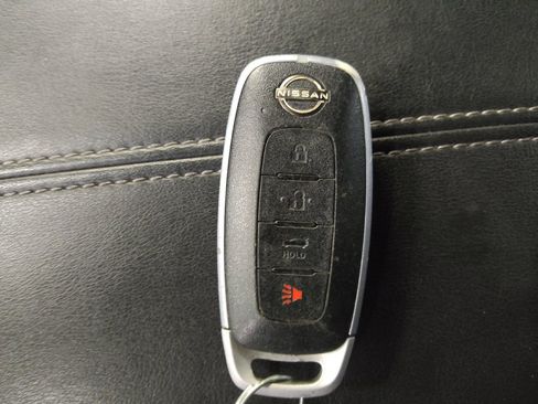Used 2024 Nissan Sentra SV FWD image 32