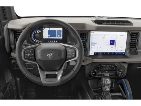 Used 2024 Ford Bronco Wildtrak image 7