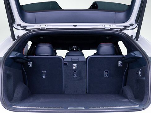 New 2026 Genesis GV80 3.5T e-SC image 8