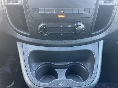 Used 2018 Mercedes-Benz Metris image 35