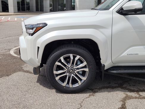 New 2026 Toyota 4Runner Limited AWD/4WD image 9