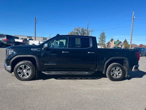 Used 2024 GMC Sierra 1500 SLT image 9