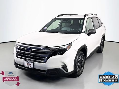 Used 2025 Subaru Forester Premium AWD/4WD image 3