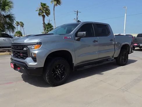 Used 2024 Chevrolet Silverado 1500 Custom Trail Boss AWD/4WD image 4