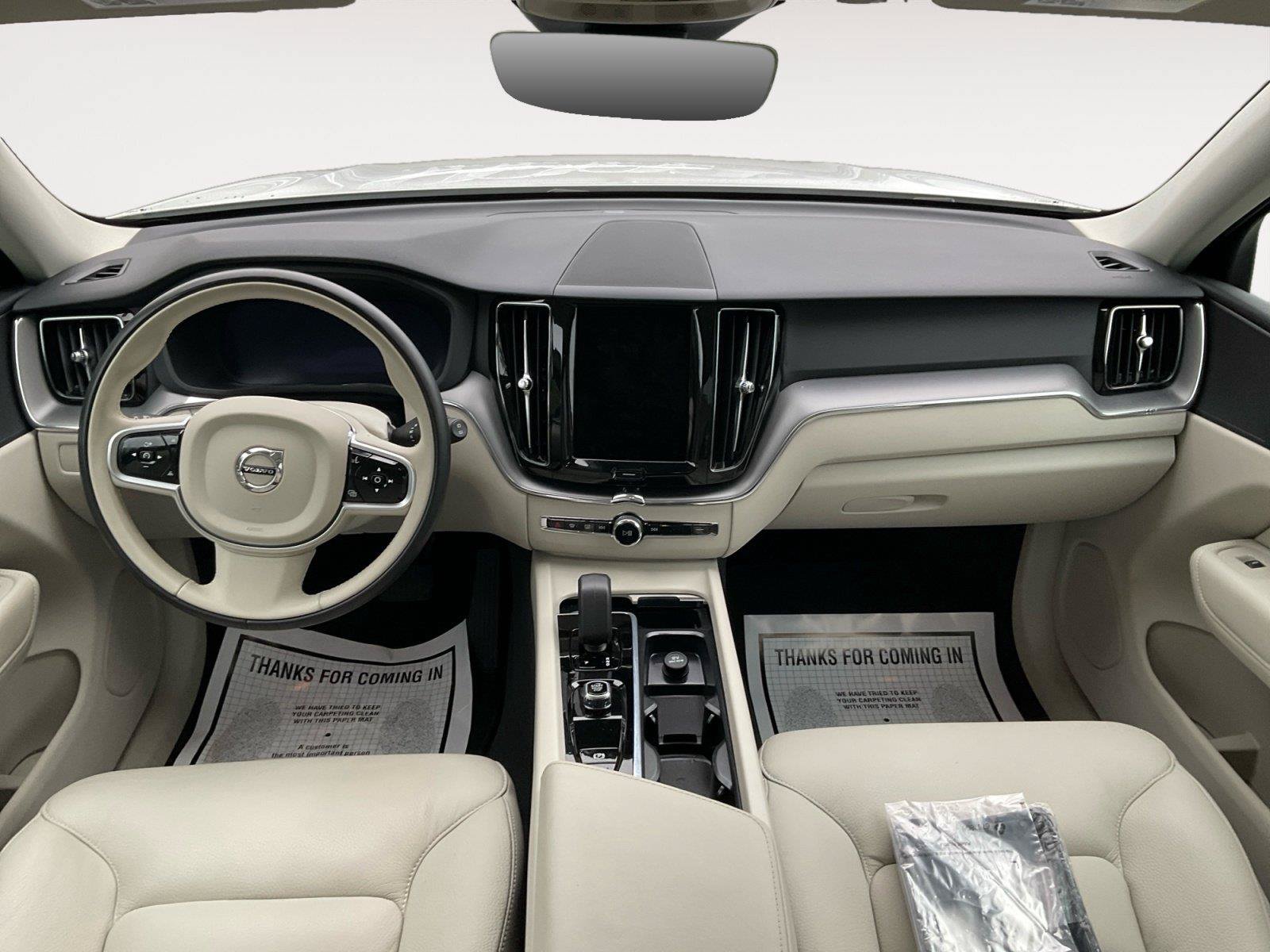Certified 2025 Volvo XC60 B5 Core AWD/4WD image 10