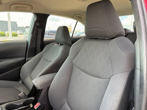 Used 2022 Toyota Corolla LE FWD image 13