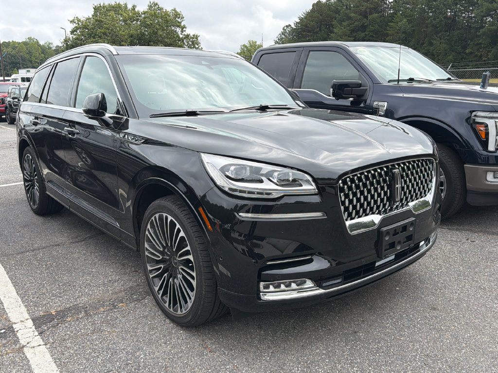 Used 2024 Lincoln Aviator Black Label AWD/4WD image 19