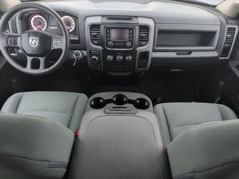 Used 2017 RAM 1500 Express image 17