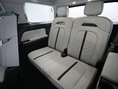 Used 2024 Rivian R1S Adventure Dual AWD/4WD image 26