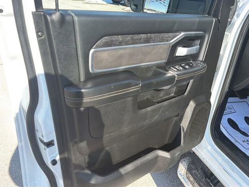 Used 2024 RAM 2500 Big Horn image 17