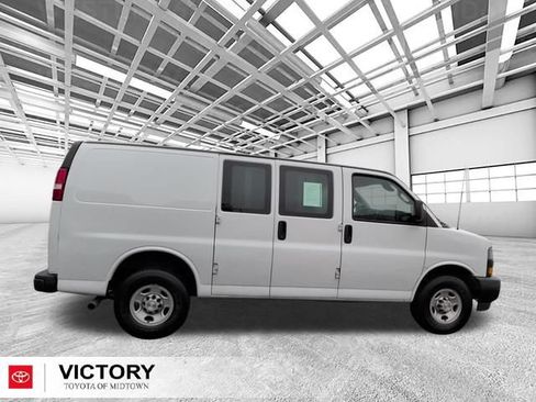 Used 2021 Chevrolet Express 2500 w/ Driver Convenience Package RWD image 2