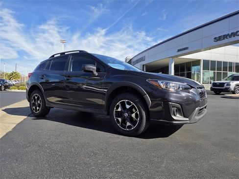Used 2018 Subaru Crosstrek 2.0i Premium image 2