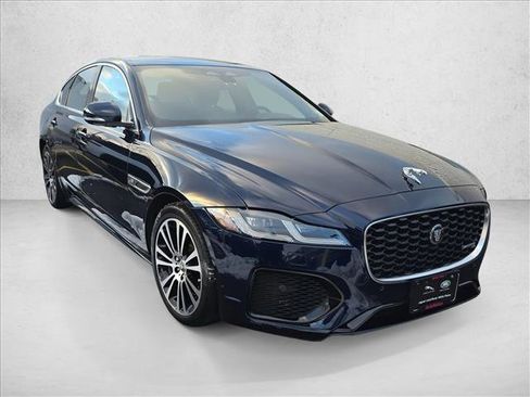 Certified 2024 Jaguar XF R-Dynamic SE image 3