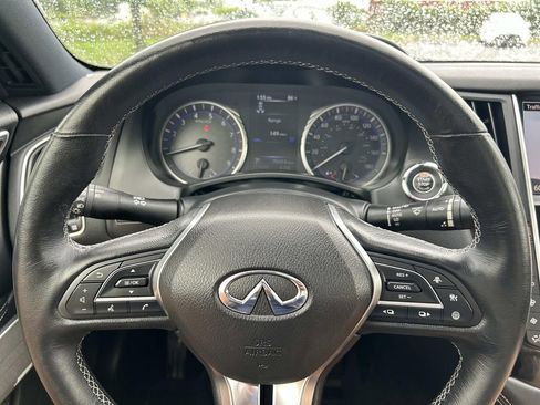 Used 2017 INFINITI Q60 3.0t w/ Premium Plus Package 3.0T RWD image 29