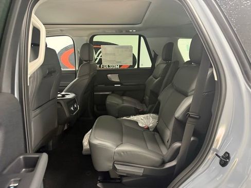 New 2026 Ford Expedition Active image 16