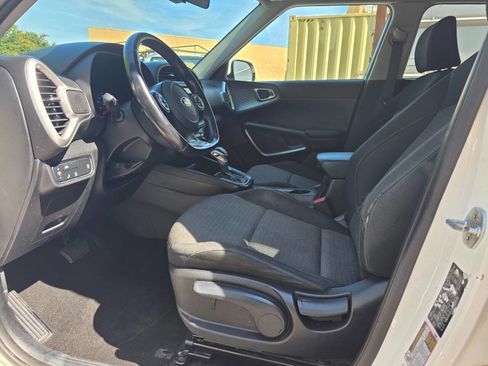 Used 2021 Kia Soul GT-Line image 11