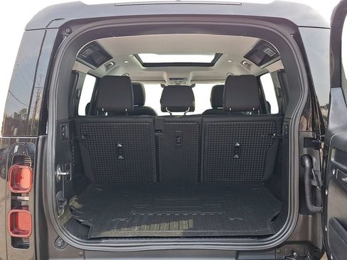 Used 2025 Land Rover Defender 110 S AWD/4WD image 28