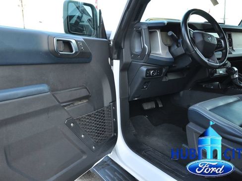 Used 2024 Ford Bronco Outer Banks AWD/4WD image 11