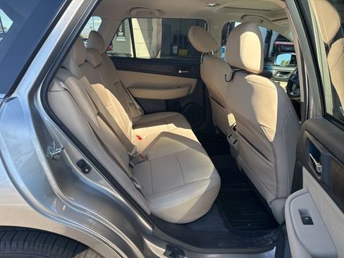 Used 2019 Subaru Outback 2.5i Limited image 15