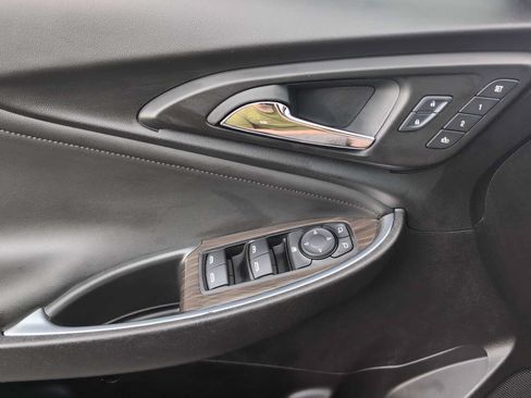 Used 2024 Chevrolet Malibu LT w/ Midnight Edition FWD image 23